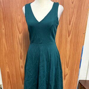 Lulu's Dark Green Sleeveless Knee Length Cocktail Party Dress V Neck Size S Sm